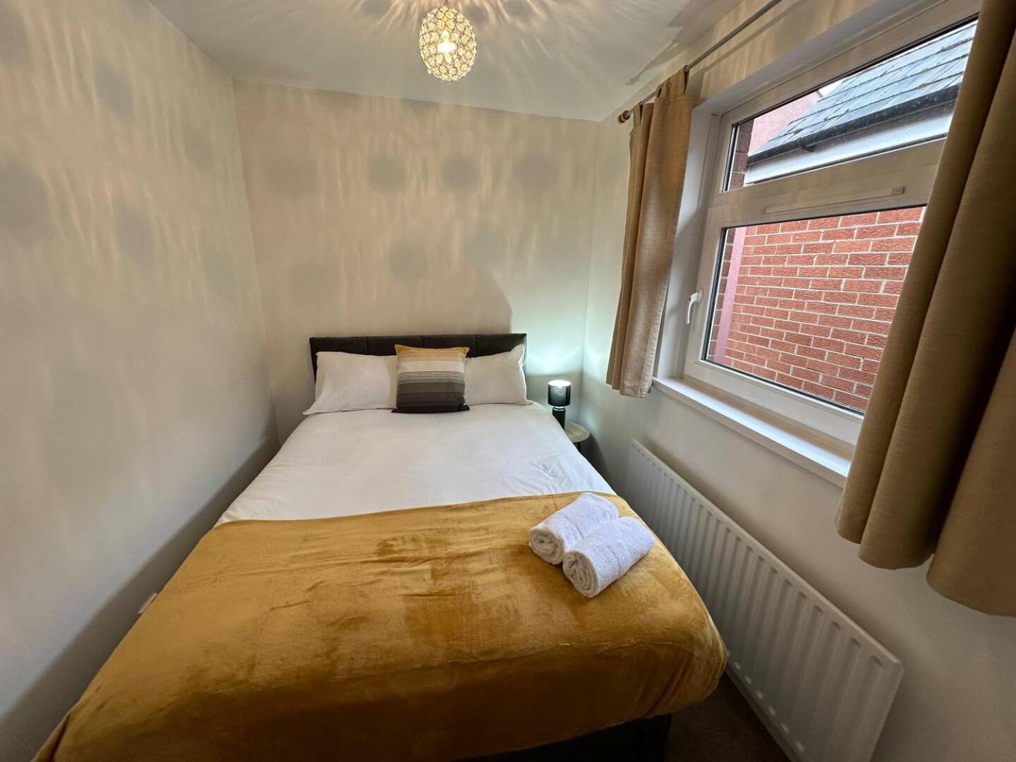 ベルファスト 2Br Stylish Ormeau Road Houseヴィラ エクステリア 写真