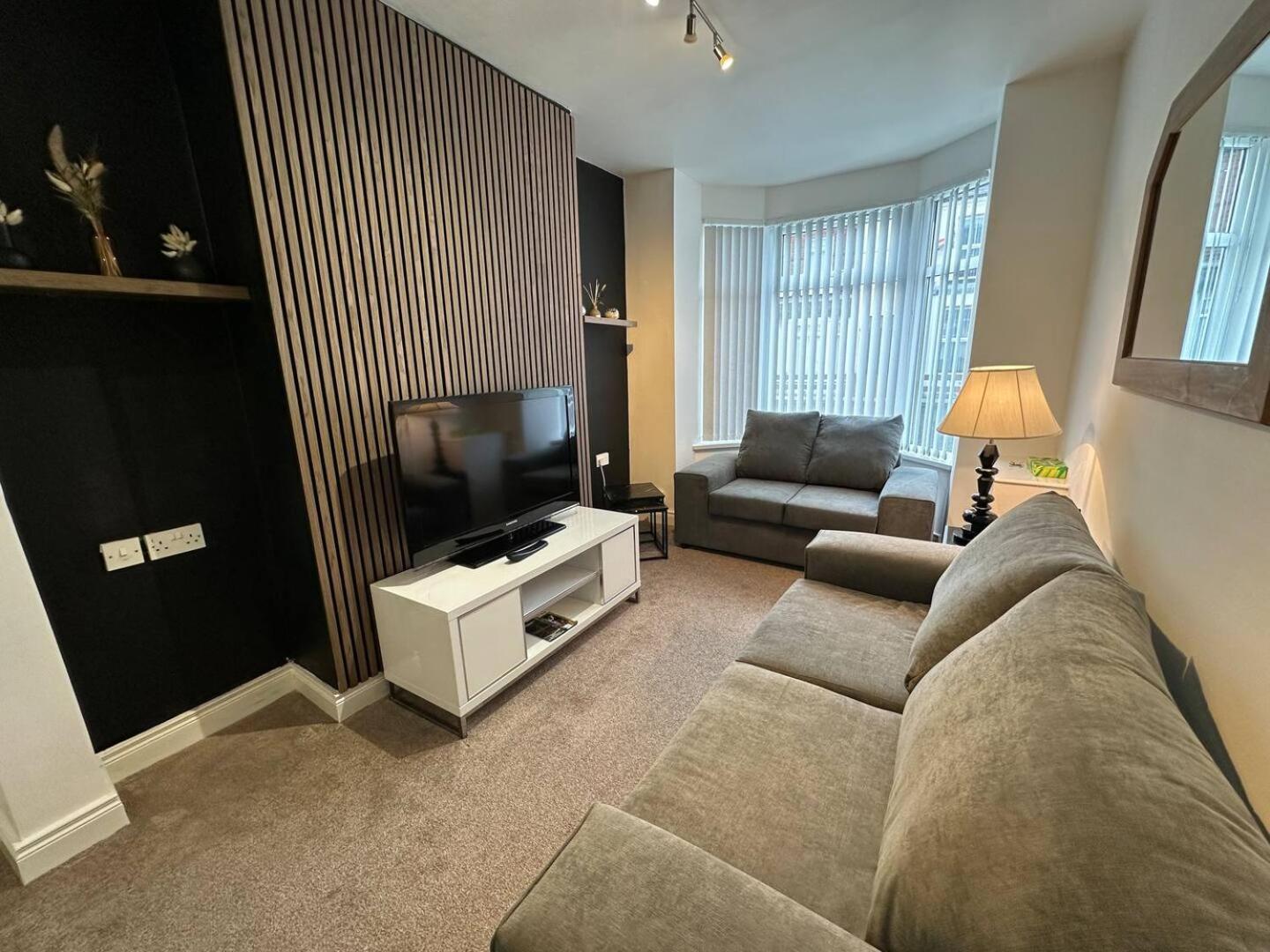 ベルファスト 2Br Stylish Ormeau Road Houseヴィラ エクステリア 写真